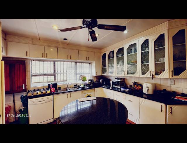 4 BEDROOM HOUSE FOR SALE IN ALLANDALE